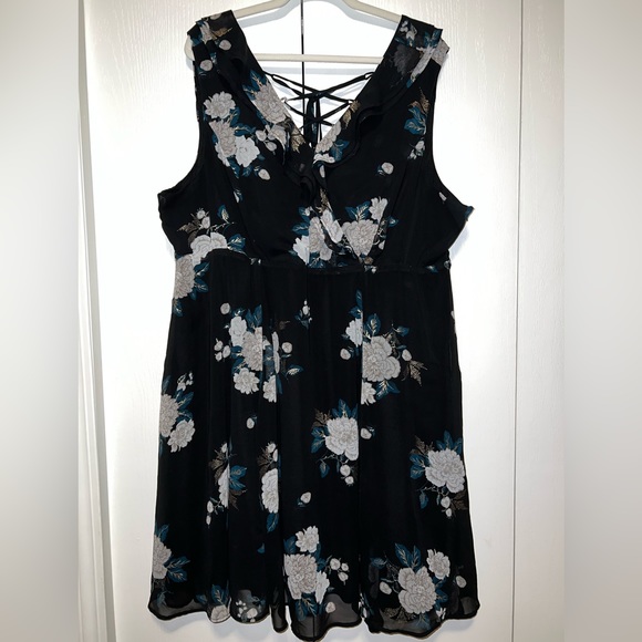Torrid Floral Skater Dress - Picture 1 of 11